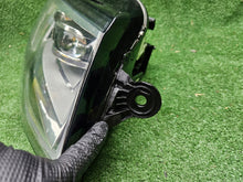 Load image into Gallery viewer, Frontscheinwerfer VW Transporter 7E1941036A LED Rechts Scheinwerfer Headlight SCH7104121480pv