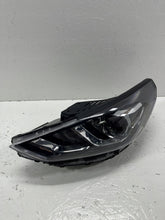 Laden Sie das Bild in den Galerie-Viewer, Frontscheinwerfer Hyundai I30 III G492113010 Links Scheinwerfer Headlight SCH5594497093xw