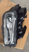 Laden Sie das Bild in den Galerie-Viewer, Frontscheinwerfer Hyundai Kona 92102-J9150 Full LED Rechts Headlight SCH1487091563fi