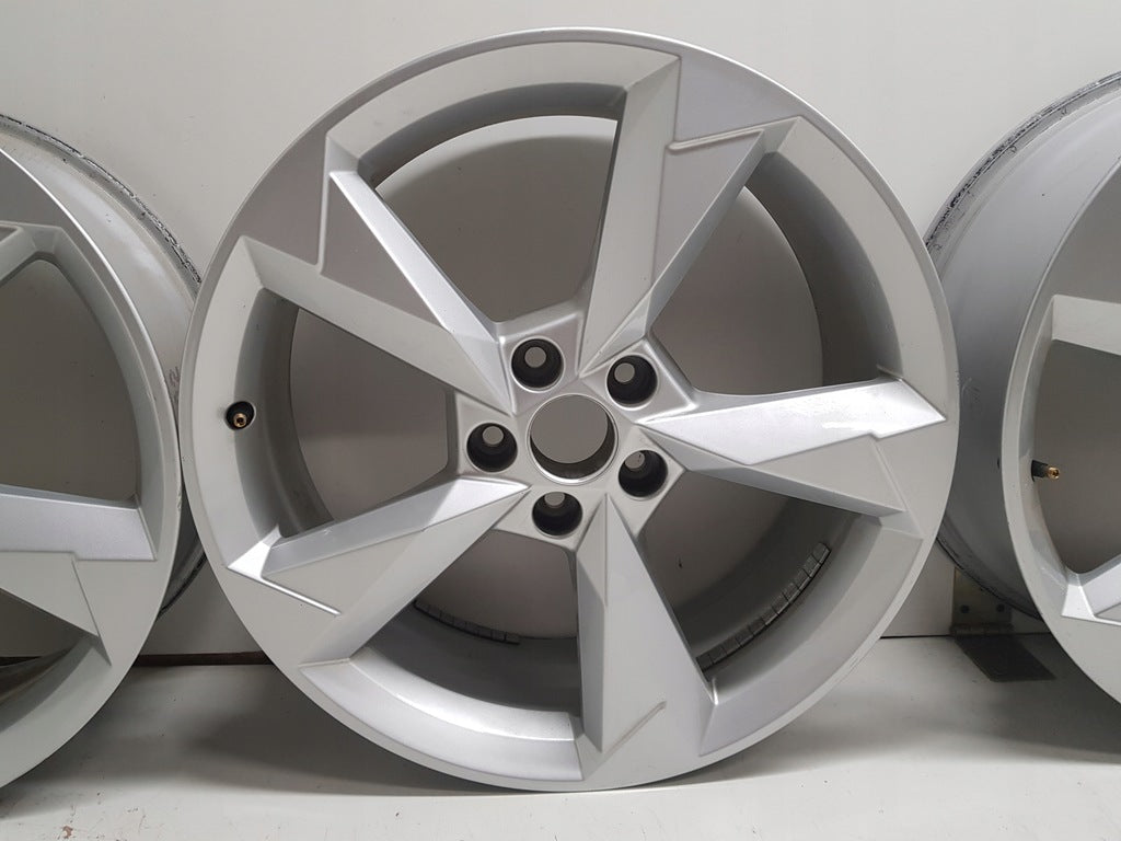 4x Alufelge 19 Zoll 7.0" 5x112 43ET Glanz Silber 83A601025N Audi Q3 Rim Wheel FEL9344404563in