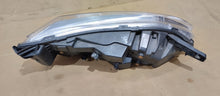 Laden Sie das Bild in den Galerie-Viewer, Frontscheinwerfer Dodge Ram Ducato 68516024AA 68516025AA Links Headlight SCH4451590023cu