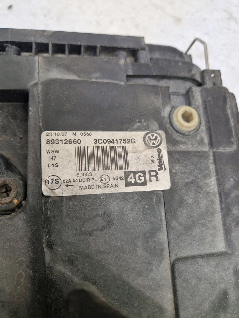 Frontscheinwerfer VW Passat Ein Stück (Rechts oder Links) Scheinwerfer Headlight