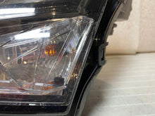 Laden Sie das Bild in den Galerie-Viewer, Frontscheinwerfer Skoda Superb III 3V1941015C LED Links Scheinwerfer Headlight SCH3027710002yc