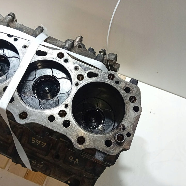 Motorblock Mitsubishi Pajero IV 4M41U 3.2 DID 145TKm 2007 Diesel Unkomplett MOT2706354784df