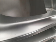 Load image into Gallery viewer, 1x Alufelge 19 Zoll 10.0" 5x130 61ET Glanz Silber 97036216004 Porsche Rim Wheel FEL1761420179gs