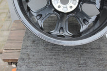 Laden Sie das Bild in den Galerie-Viewer, 1x Alufelge 18 Zoll 8.0" 5x108 55ET Ford Focus Rim Wheel FEL2053287601bg