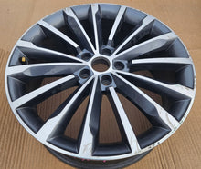 Load image into Gallery viewer, 1x Alufelge 19 Zoll 8.0" 5x112 44ET 3V0601025AK- Skoda Superb I Rim Wheel FEL6927711945rh