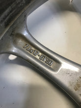 Load image into Gallery viewer, 1x Alufelge 17 Zoll 7.0" 5x130 50ET Matt Silber 99636212402 Porsche Rim Wheel FEL5098695303za