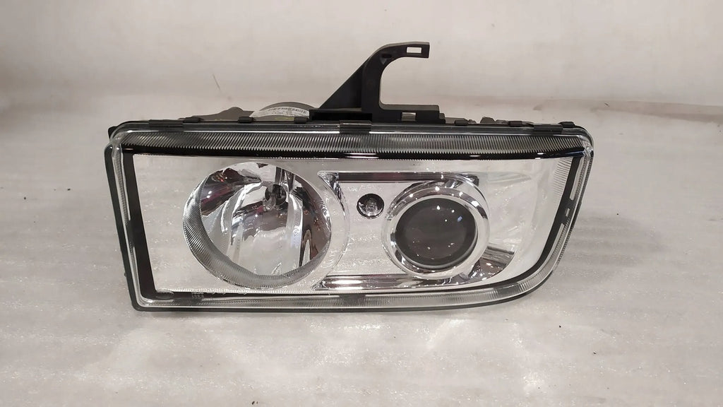 Frontscheinwerfer Mercedes-Benz A9408200961 Links Scheinwerfer Headlight