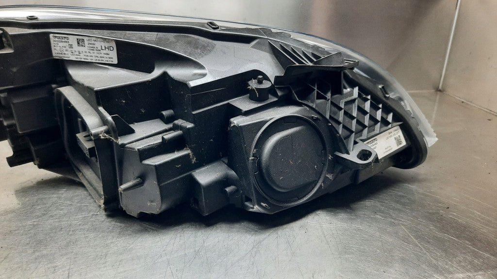 Frontscheinwerfer Volvo V40 32228483 Links Scheinwerfer Headlight SCH3888235874jq