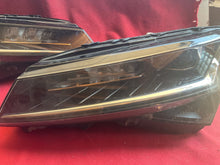 Laden Sie das Bild in den Galerie-Viewer, Frontscheinwerfer Skoda 3V1941015D 3V1941016D LED Ein Satz Headlight