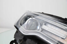 Load image into Gallery viewer, Frontscheinwerfer Jeep Grand Cherokee Wk2 68266664AH Xenon Rechts Headlight SCH7984324859jm