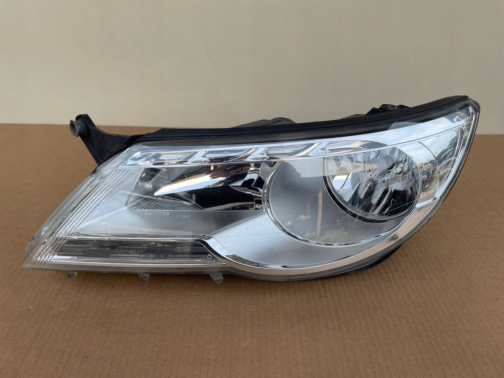 Frontscheinwerfer VW Tiguan 5N1941031P Links Scheinwerfer Headlight