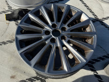 Laden Sie das Bild in den Galerie-Viewer, 1x Alufelge 17 Zoll 7.0" 5x108 50ET F1EC-1007-C1 Ford Focus C-Max Rim Wheel FEL5028761693fe