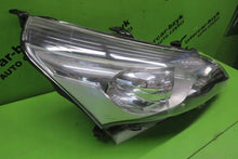 Load image into Gallery viewer, Frontscheinwerfer Toyota Verso 811100F16100 Rechts Scheinwerfer Headlight SCH6441312497bw