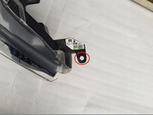 Laden Sie das Bild in den Galerie-Viewer, Frontscheinwerfer Toyota Yaris K0-6EU Rechts Scheinwerfer Headlight SCH5798595212pw