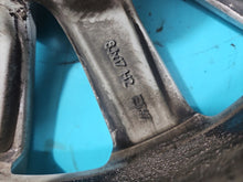 Laden Sie das Bild in den Galerie-Viewer, 1x Alufelge 17 Zoll 8.0&quot; 5x112 47ET Audi A4 B8 Rim Wheel