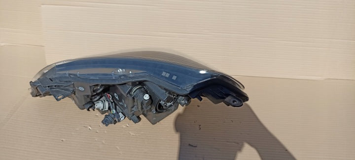 Frontscheinwerfer Toyota Yaris 81110-0D35006 Rechts Scheinwerfer Headlight SCH4346256441wz