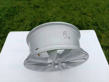 Load image into Gallery viewer, 1x Alufelge 17 Zoll 5E0601025BG Skoda Octavia Iii Rim Wheel FEL4938769842al