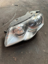 Load image into Gallery viewer, Frontscheinwerfer VW Passat 89312659 Xenon Links Scheinwerfer Headlight