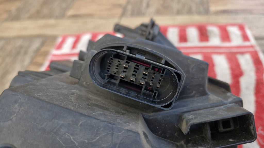Frontscheinwerfer VW Touran 5TB941036B Rechts Scheinwerfer Headlight SCH5549520503gm