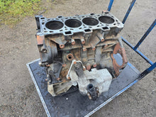 Laden Sie das Bild in den Galerie-Viewer, Motorblock Renault Master III M9T716 2.3 DCI Diesel Unkomplett
