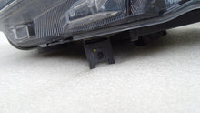 Laden Sie das Bild in den Galerie-Viewer, Frontscheinwerfer Seat Ateca 576941008D 90117434 LED Rechts Headlight SCH9889656695cb