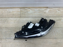 Laden Sie das Bild in den Galerie-Viewer, Frontscheinwerfer BMW 3 G21 G20 9481696 9481695-08 LED Rechts oder Links SCH9454870222zk
