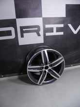 Laden Sie das Bild in den Galerie-Viewer, 1x Alufelge 17 Zoll 7.5&quot; 5x120 54ET Glanz 6855091 BMW X2 Mg Rim Wheel