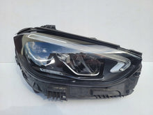Laden Sie das Bild in den Galerie-Viewer, Frontscheinwerfer Mercedes-Benz W206 A2069066204 Ein Stück (Rechts oder Links) SCH3119757013lq