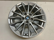 Laden Sie das Bild in den Galerie-Viewer, 1x Alufelge 17 Zoll 5x112 6856084 BMW F40 Rim Wheel FEL7378830367ps