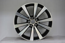 Load image into Gallery viewer, 1x Alufelge 19 Zoll 8.0" 5x112 48ET Glanz Silber 5C0601025 Vw Rim Wheel FEL4855613235as