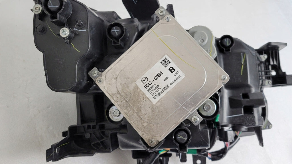 Frontscheinwerfer Mazda Cx-30 -DGJ1-51040 Full LED Links Scheinwerfer Headlight