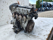 Laden Sie das Bild in den Galerie-Viewer, Motor VW Golf I CGGA 1.4 80PS 59kW 98TKm 2011 Benzin Engine Komplett MOT5214488425mb