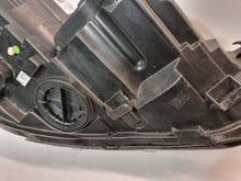 Laden Sie das Bild in den Galerie-Viewer, Frontscheinwerfer VW Golf VIII 5H1941035FBW Links Scheinwerfer Headlight SCH3522933545mn