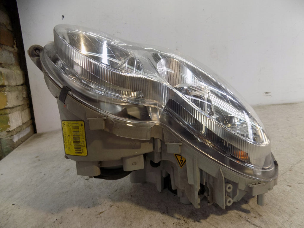 Frontscheinwerfer Mercedes-Benz W203 A2038201859 Xenon Rechts Headlight SCH6792937814gy