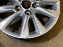 Load image into Gallery viewer, 1x Alufelge 16 Zoll 7.0" 5x114.3 40ET Glanz 42611-02Y50 Toyota I Rim Wheel FEL1928192569vf