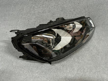 Load image into Gallery viewer, Frontscheinwerfer VW Touareg 7P1941034 Xenon Rechts Scheinwerfer Headlight