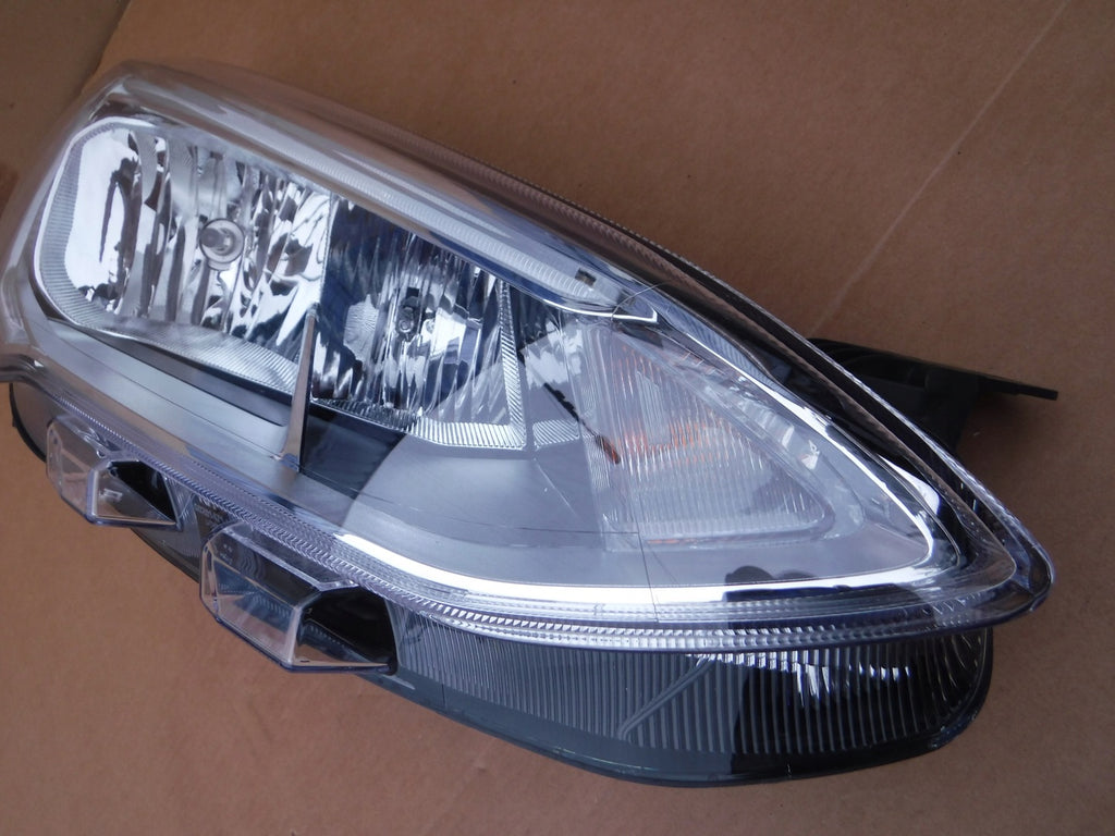 Frontscheinwerfer Ford Focus JX7B-13W029-AE LED Ein Stück (Rechts oder Links)