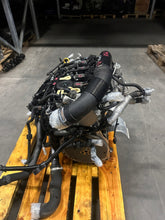 Load image into Gallery viewer, Motor VW Jetta CPRA 1.8 TSI 170PS 125kW 81TKm 2013 Benzin Engine Komplett