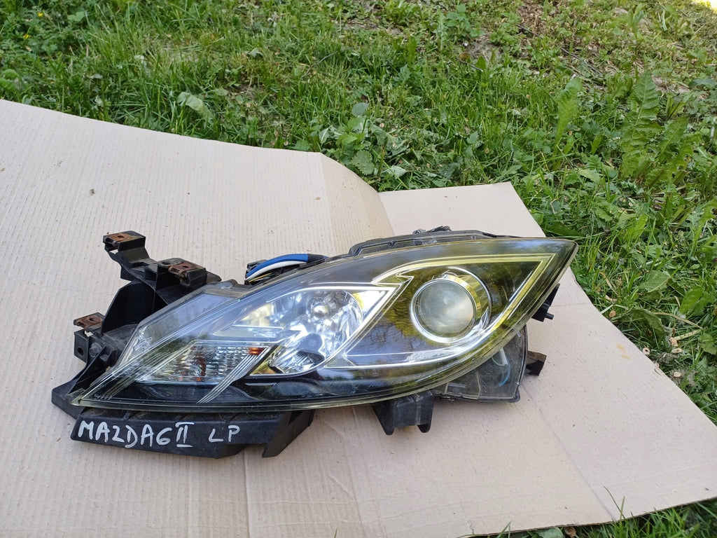 Frontscheinwerfer Mazda II Xenon Ein Stück (Rechts oder Links) Headlight