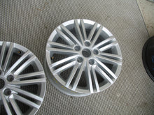 Laden Sie das Bild in den Galerie-Viewer, 1x Alufelge 17 Zoll 7.0" 5x120 55ET 7E0601025J VW Multivan Rim Wheel FEL7651209348zx