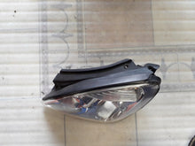 Laden Sie das Bild in den Galerie-Viewer, Frontscheinwerfer Kia 92101-1D0 Links Scheinwerfer Headlight