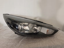 Load image into Gallery viewer, Frontscheinwerfer Ford Focus F1EB-13W029A LED Rechts Scheinwerfer Headlight