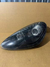 Laden Sie das Bild in den Galerie-Viewer, Frontscheinwerfer Porsche Cayenne 7P5941031BB Links Scheinwerfer Headlight SCH1380661319bq