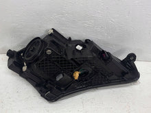 Laden Sie das Bild in den Galerie-Viewer, Frontscheinwerfer Skoda Superb III 3V1941015B LED Ein Stück (Rechts oder Links)