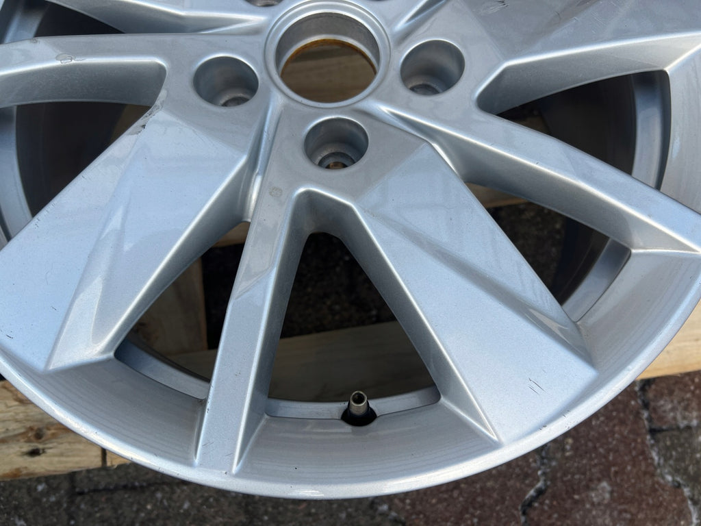 1x Alufelge 16 Zoll 6.5" 5x112 Glanz 2K7601025 VW Caddy I Rim Wheel FEL1138905776ok