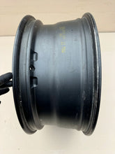 Laden Sie das Bild in den Galerie-Viewer, 1x Alufelge 19 Zoll 8.0" 5x108 45ET FK7M1007RB Land Rover Sport Discovery I FEL9206993791dg