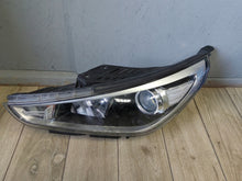 Laden Sie das Bild in den Galerie-Viewer, Frontscheinwerfer Hyundai I30 III 92101G4020 LED Links Scheinwerfer Headlight