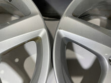 Laden Sie das Bild in den Galerie-Viewer, 4x Alufelge 17 Zoll 7.5" 5x130 50ET 7P0071497A VW Touareg Rim Wheel FEL3509749030du